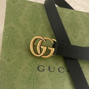 Gucci women thin belt GG buckle
